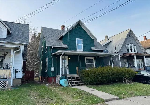 Photo 1 of Single family home for sale at 217 La France St, Elmira, NY 14904 | MLS# R1672025 | Listing updated on 2026-08-03