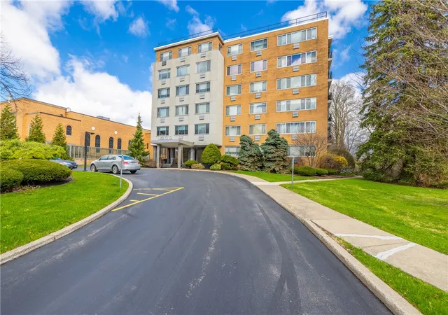 Homes for sale in Rochester, NY | 1000 East Ave #UN301, Rochester, NY 14607 | MLS# R1671577