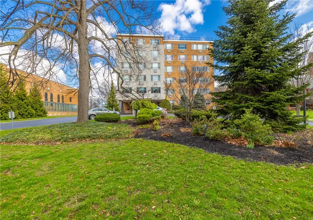 5th image of 1000 East Ave #UN301, Rochester, NY 14607 | MLS# R1671577