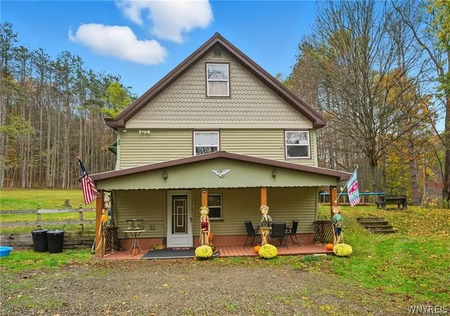 Homes for sale in Great Valley, NY | 4887 Porter Hollow Rd, Great Valley, NY 14741 | MLS# B1671755
