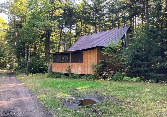 3rd image of 82 Stock Ln, Inlet, NY 13360 | MLS# S1672112
