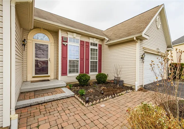 2nd image of 68 Sweet Pea Dr, Henrietta, NY 14586 | MLS# R1672104