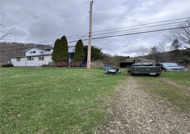 3rd image of 10 Lyman Rd W, Roulette, PA 16746 | MLS# R1671953