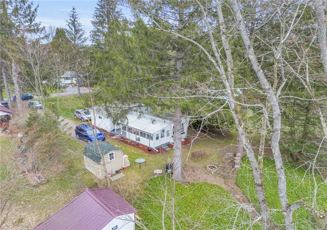 3rd image of 6 River St, Unadilla, NY 13849 | MLS# R1672220