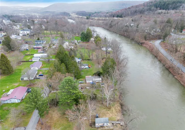 5th image of 6 River St, Unadilla, NY 13849 | MLS# R1672220
