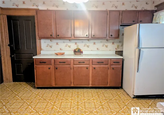 Listing Photo 4 - Condo for sale in building located at 83 Bowen St, Jamestown, NY 14701