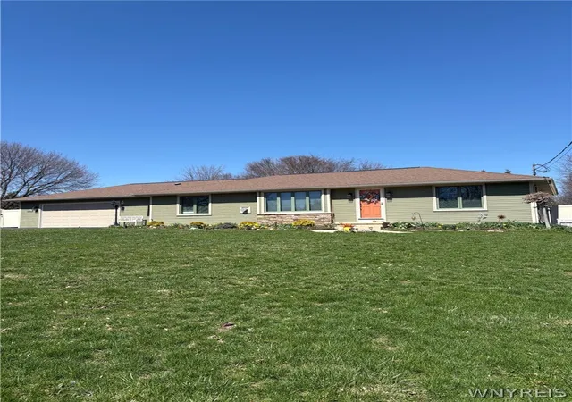 1st image of 8421 Forest Rd, Royalton, NY 14067 | MLS# B1672199