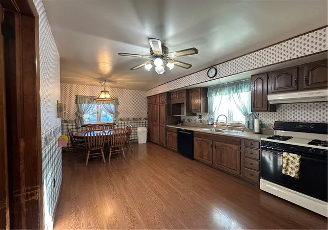 Homes for sale in Geneva City, NY | 257 W North St, Geneva City, NY 14456 | MLS# R1672029