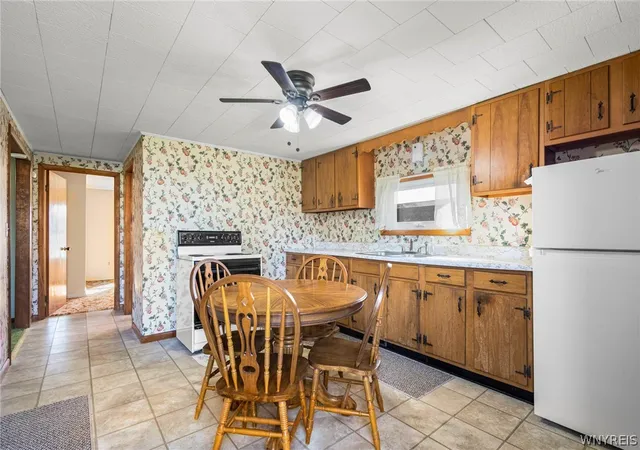 Homes for sale in Pembroke, NY | 1194 Akron Rd, Pembroke, NY 14036 | MLS# B1672324