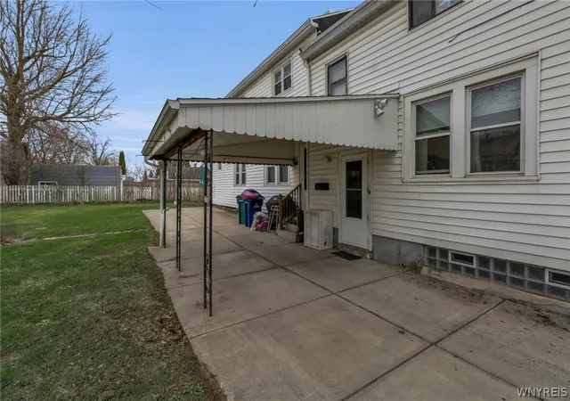 Homes for sale in Buffalo, NY | 353 Ludington St, Buffalo, NY 14206 | MLS# B1672197