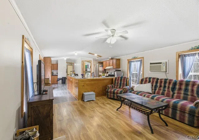 Homes for sale in Hannibal, NY | 1541 County Route 7, Hannibal, NY 13126 | MLS# S1670707