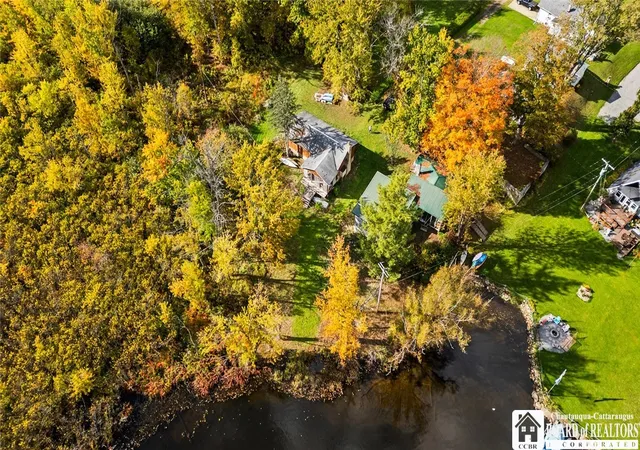 4th image of 8131 Bear Lake Rd S, Pomfret, NY 14784 | MLS# R1671737