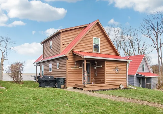 1st image of 112 Main St, Hamlin, NY 14464 | MLS# R1672372