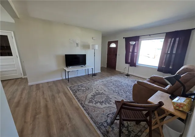 Photo 3 of Sale Pending at 213 Kingsbury Ave, Elmira, NY 14901 | MLS# R1672352 | Listing updated on 2026-07-24