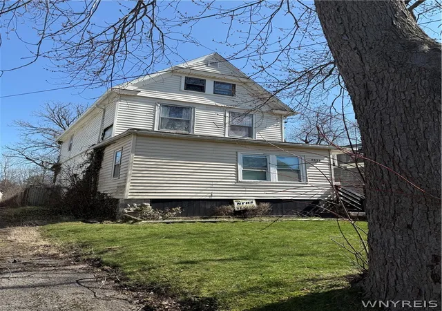2nd image of 2921 Mckoon Ave, Niagara Falls, NY 14305 | MLS# B1670843
