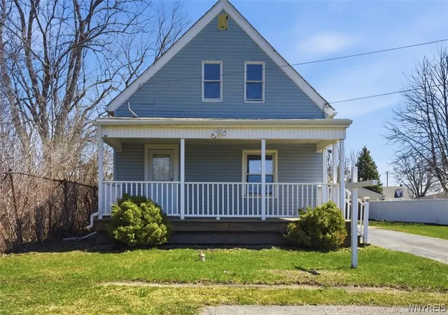 Homes for sale in Cheektowaga, NY | 173 Girard Ave, Cheektowaga, NY 14227 | MLS# B1672593