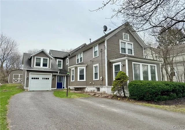 Homes for sale in De Witt, NY | 4458 Apulia Rd, De Witt, NY 13078 | MLS# S1672579