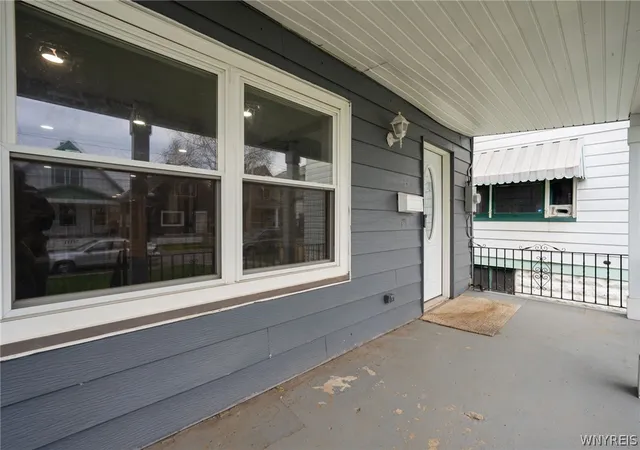 Photo 3 of Sale Pending at 124 Cable St, Buffalo, NY 14206 | MLS# B1672219 | Listing updated on 2026-05-21