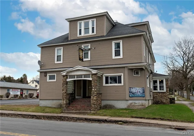 Homes for sale in Whitestown, NY | 471 Main St, Whitestown, NY 13417 | MLS# S1672625