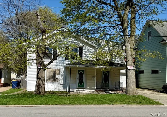 Homes for sale in Lockport City, NY | 148 Chapel St, Lockport City, NY 14094 | MLS# B1672811
