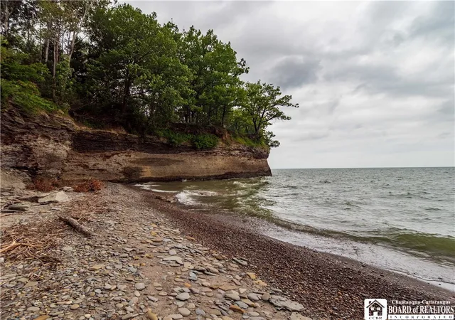 2nd image of 1203 Edgewater Dr, Westfield, NY 14787