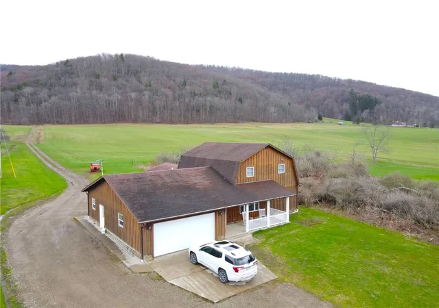 Photo 5 of Single family home for sale at 4444 Route 353, Salamanca, NY 14779 | MLS# R1672874 | Listing updated on 2026-07-27
