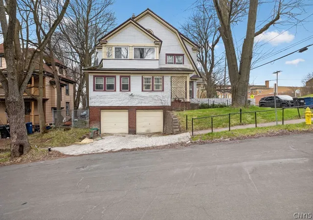 47th image of 1062 Bellevue Ave, Syracuse, NY 13204 | MLS# S1672526