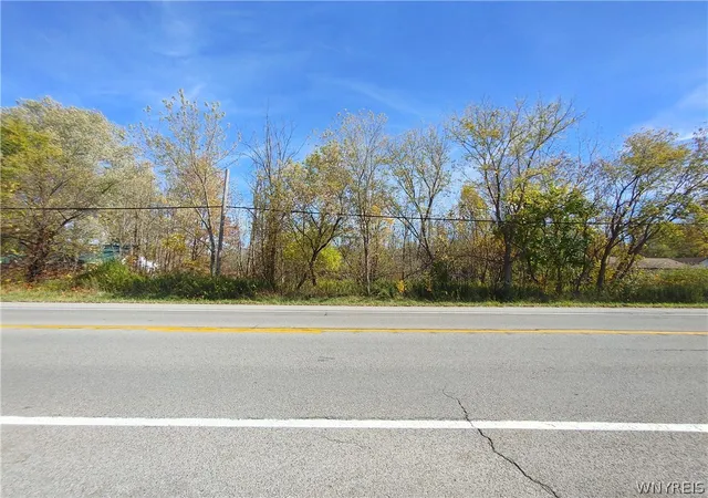 Photo 3 of Land for sale at 4307 Lake Ave, Lockport, NY 14094 | MLS# B1672922 | Listing updated on 2026-04-12