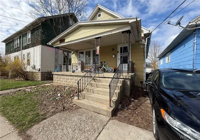 3rd image of 6 Humason Ave, Buffalo, NY 14211 | MLS# B1670639