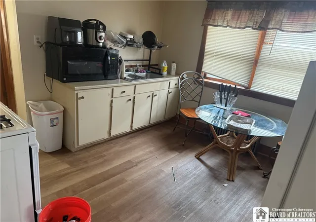 4th image of 459 Berkshire Ave, Buffalo, NY 14215 | MLS# R1673079