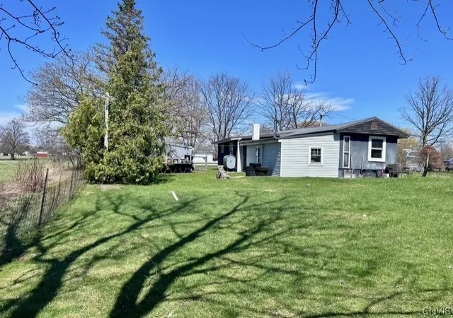 Homes for sale in Oneida, NY | 2524 Middle Rd, Oneida, NY 13409 | MLS# S1672334