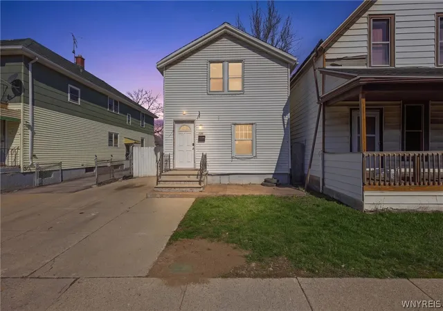 2nd image of 130 Hertel Ave, Buffalo, NY 14207 | MLS# B1672618