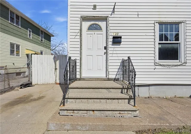 4th image of 130 Hertel Ave, Buffalo, NY 14207 | MLS# B1672618