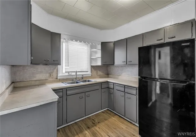Homes for sale in Buffalo, NY | 2143 Niagara St, Buffalo, NY 14207 | MLS# B1672981