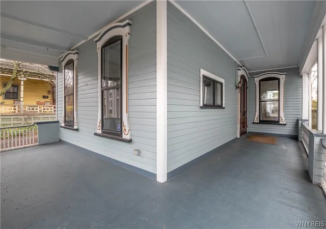 Photo 4 of Single family home for sale at 41 Irving Pl, Buffalo, NY 14201 | MLS# B1673063 | Listing updated on 2026-07-26
