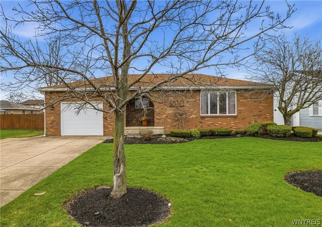2nd image of 6941 Rebecca Dr, Wheatfield, NY 14304 | MLS# B1672767