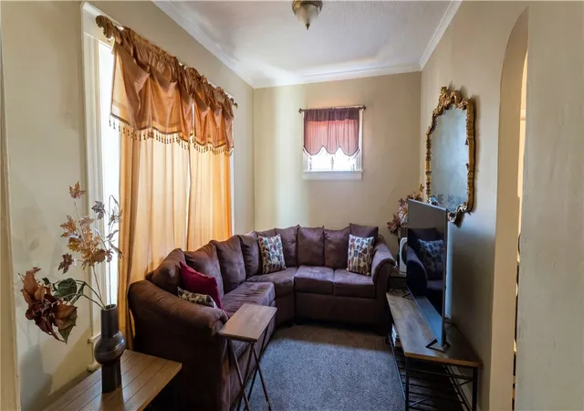 Homes for sale in Rochester, NY | 110 Holbrooke St, Rochester, NY 14621 | MLS# R1671437