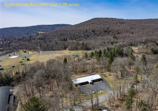 Photo 3 of Sale Pending at 6 Franklin Rd, Walton, NY 13856 | MLS# R1671549 | Listing updated on 2026-07-31