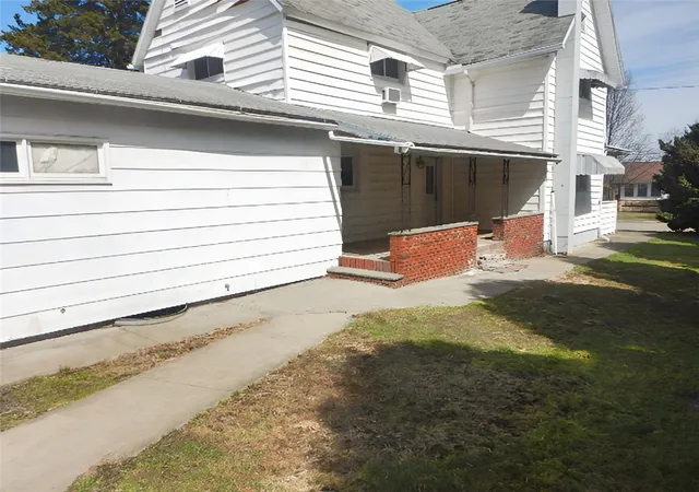 Photo 4 of Single family home for sale at 45 Orange St, Waverly, NY 14892 | MLS# R1673448 | Listing updated on 2026-07-14