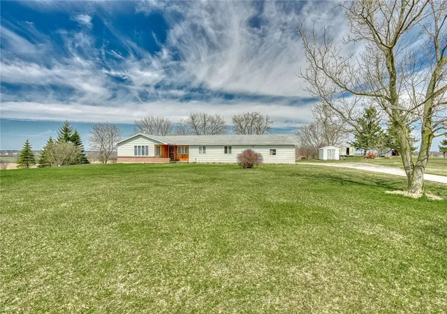 Homes for sale in Canandaigua Town, NY | 5790 Thomas Rd, Canandaigua Town, NY 14424 | MLS# R1673100