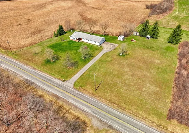 Homes for sale in Canandaigua Town, NY | 5790 Thomas Rd, Canandaigua Town, NY 14424 | MLS# R1673100