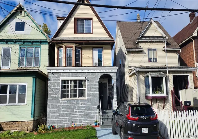 Homes for sale in Lackawanna, NY | 21 Victory Ave, Lackawanna, NY 14218 | MLS# B1673006