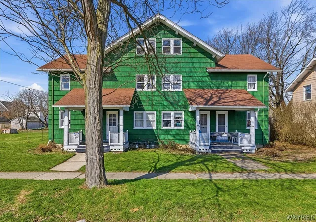 Homes for sale in Niagara Falls, NY | 552 24th St, Niagara Falls, NY 14301 | MLS# B1672675