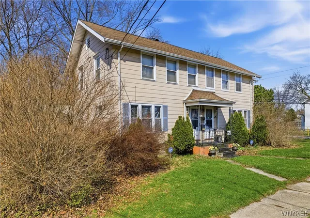 Homes for sale in Niagara Falls, NY | 552 24Th St, Niagara Falls, NY 14301 | MLS# B1672675