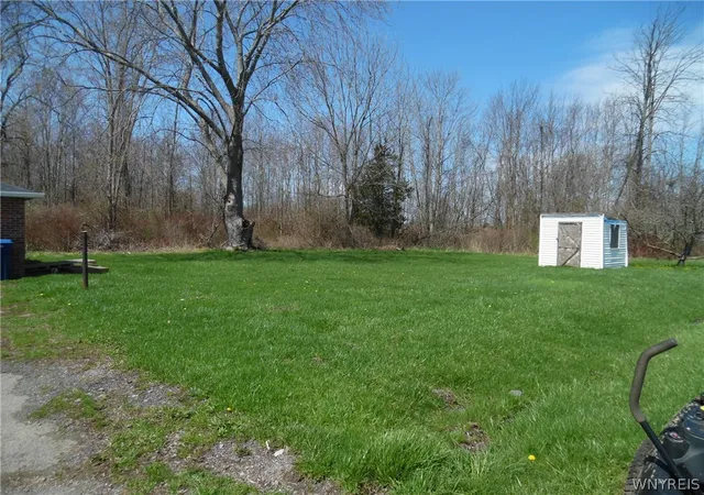 15th image of 1691 Lake Rd, Youngstown, NY 14174 | MLS# B1673486