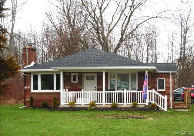 1st image of 1691 Lake Rd, Youngstown, NY 14174 | MLS# B1673486