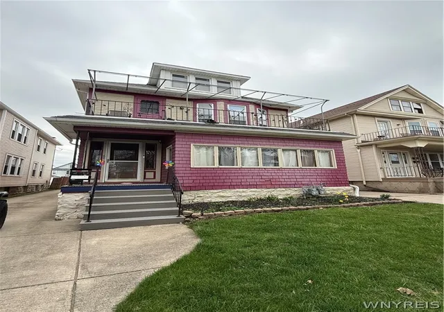 Homes for sale in Buffalo, NY | 60 Sterling Ave, Buffalo, NY 14216 | MLS# B1673195