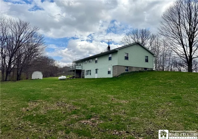 Photo 5 of Sale Pending at 12296 Gulf Rd, South Dayton, NY 14138 | MLS# R1673275 | Listing updated on 2026-07-22