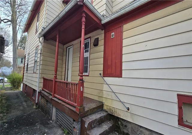 26th image of 274 Champlain St, Rochester, NY 14608 | MLS# R1669934