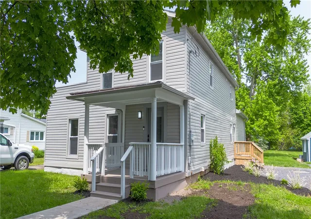 Homes for sale in Seneca Falls, NY | 84 W Bayard St, Seneca Falls, NY 13148 | MLS# R1673771
